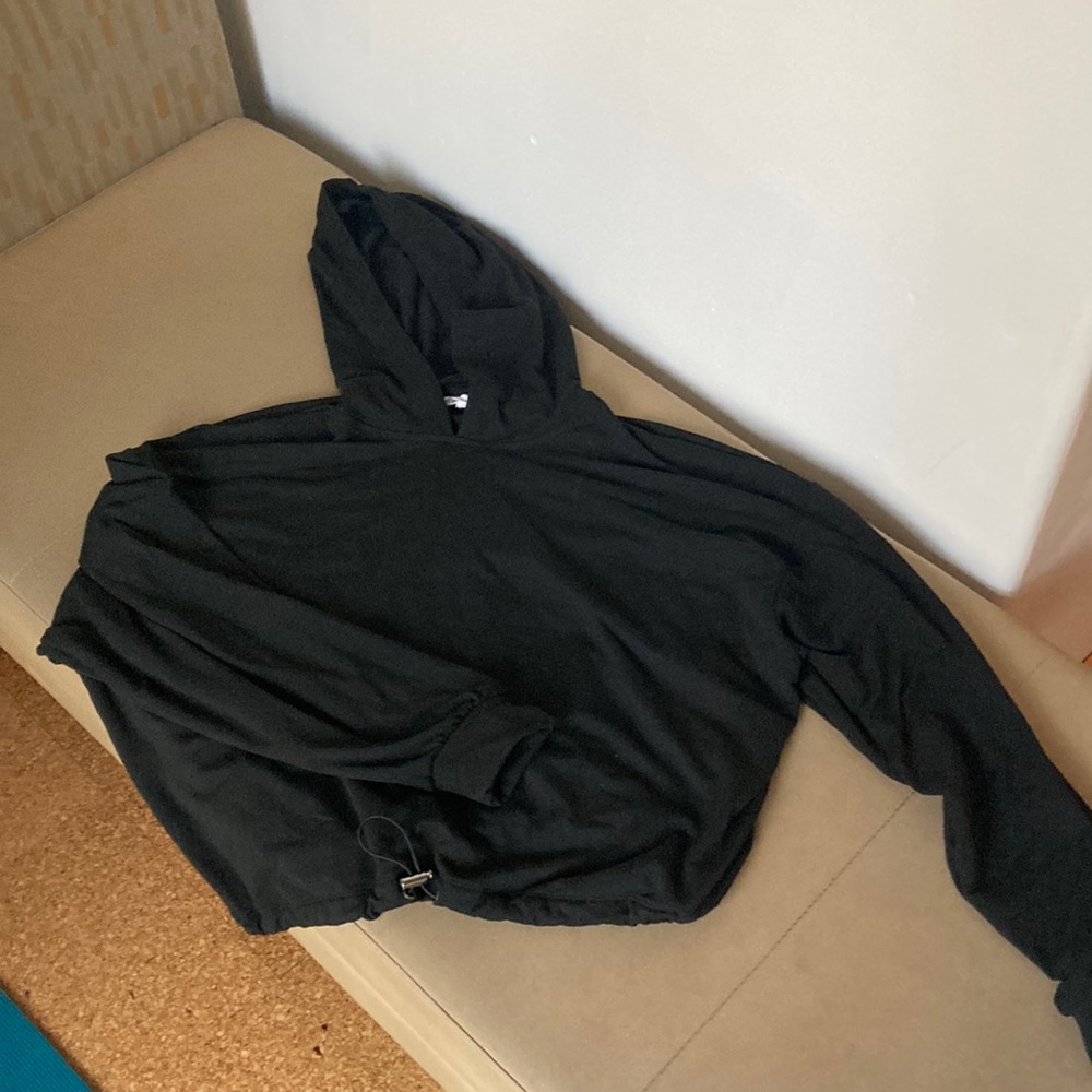 Black cropped sweatshirt brand is charlotte russe